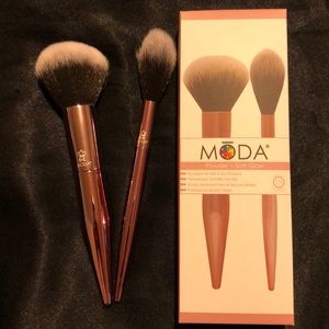 MODA face makeup brushes